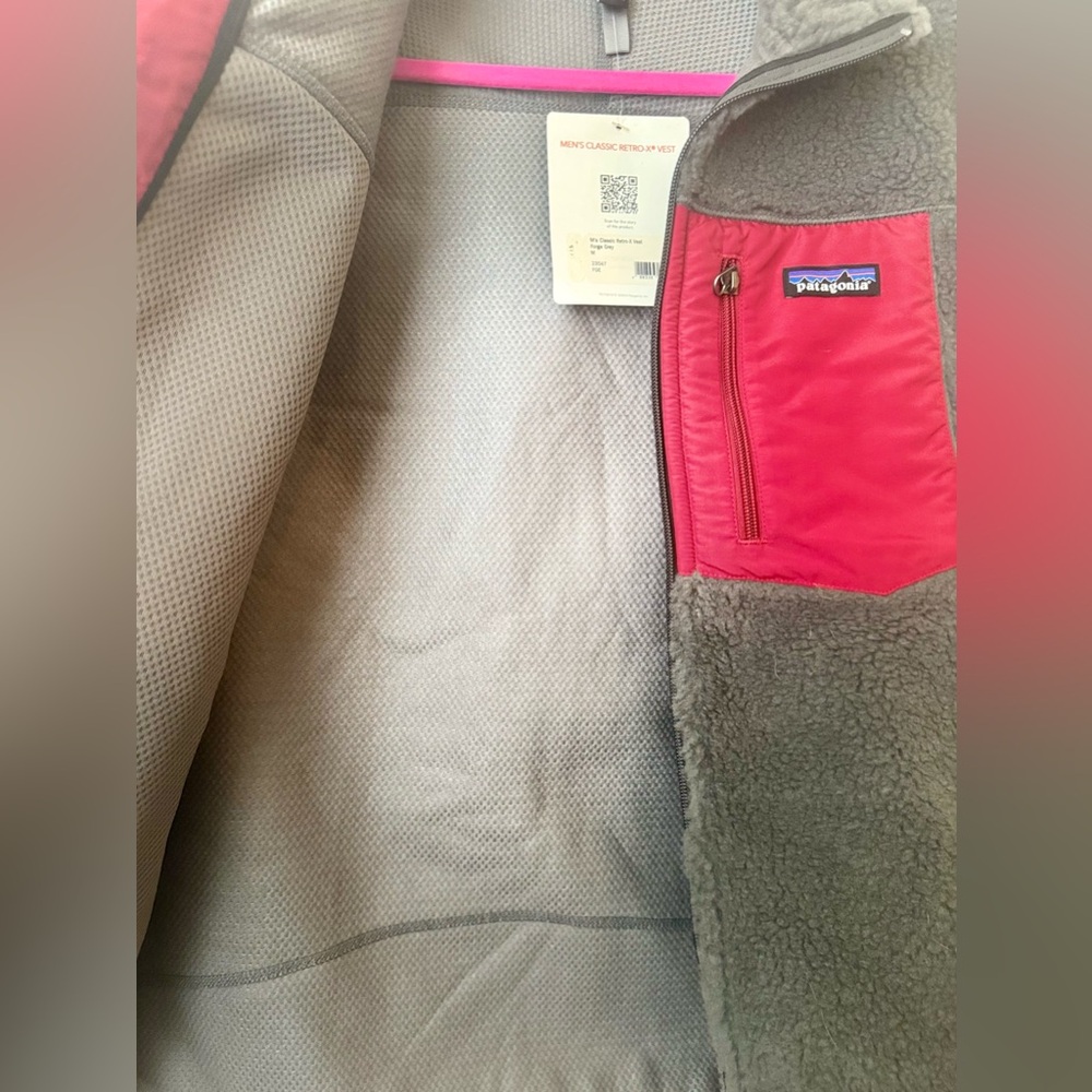 Patagonia Gray Fleece Vest with Red Accent - Picture 3 of 5